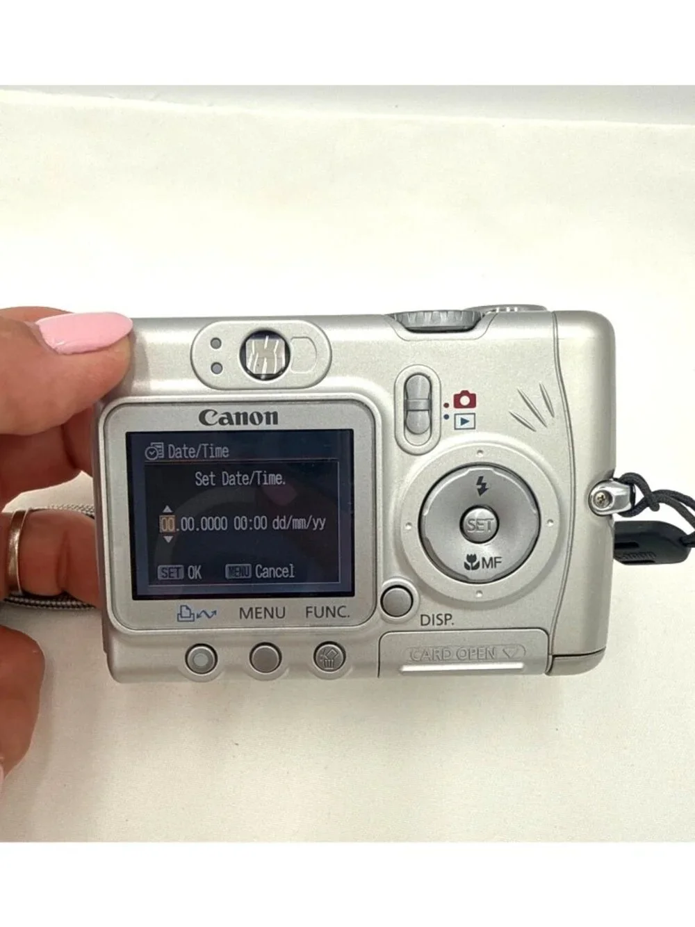 Canon PowerShot A510 Digital Camera 3.2 MP With 4x Optical Zoom Silver WORKS